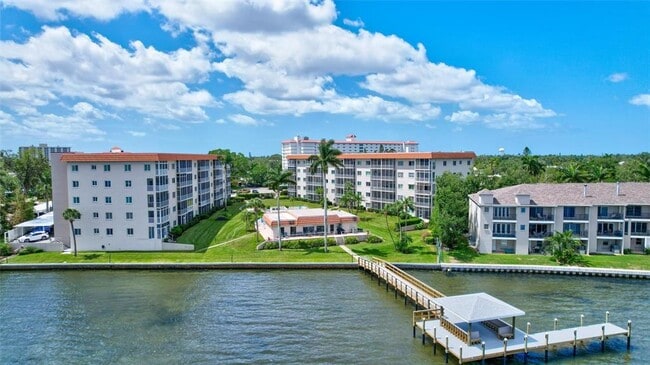 Building Photo - 1600 1st Ave W Unit 102A