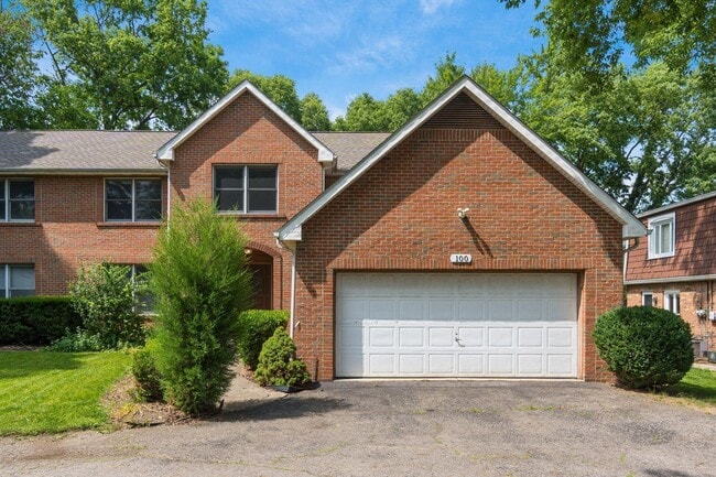 Photo - 100 E Dublin Granville Rd