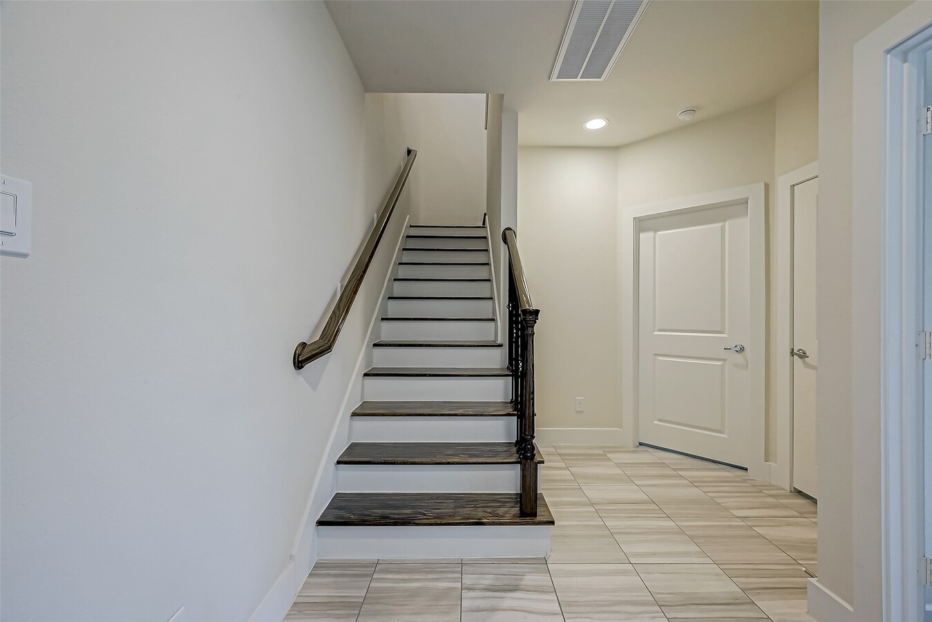 Photo - 4025 Tulane St