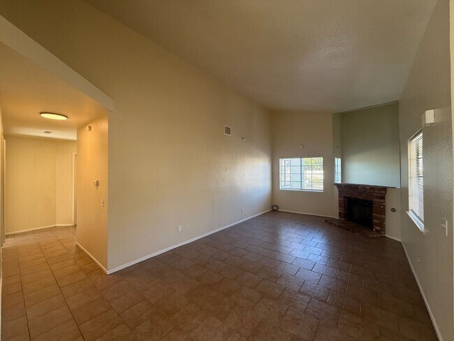 43632 San Francisco Ave