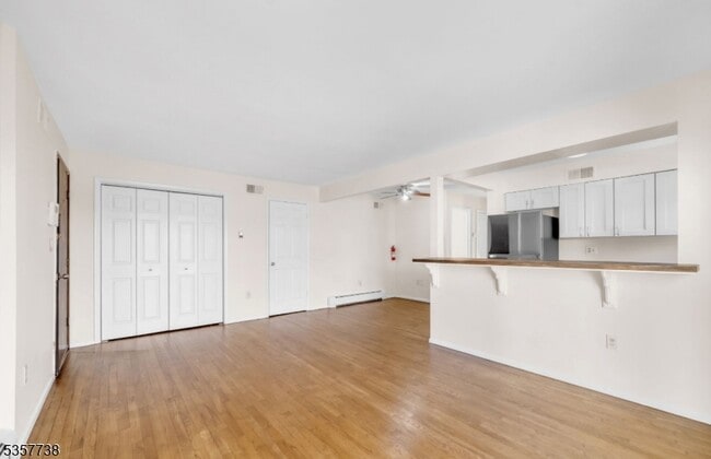 Photo - 349 Gorge Rd