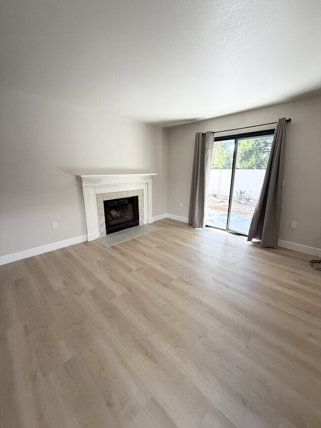 Photo - 151 Francis Cir