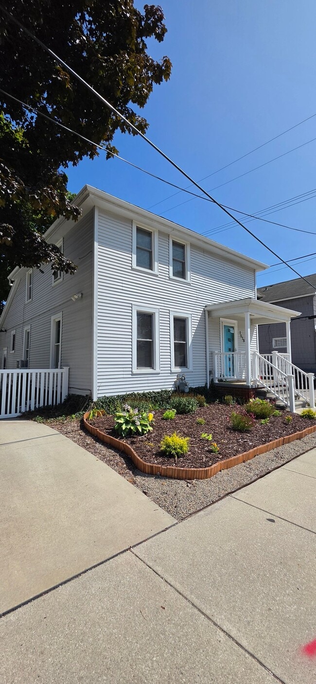 Photo - 1018 Erie St