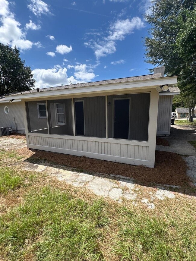 15 Georgia Ave
