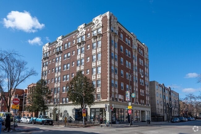 Building Photo - 6930 N Greenview Ave Rental