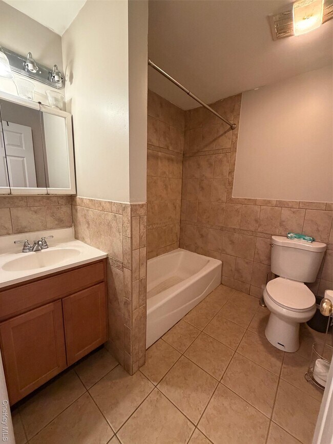 Photo - 129 New St Unit 2