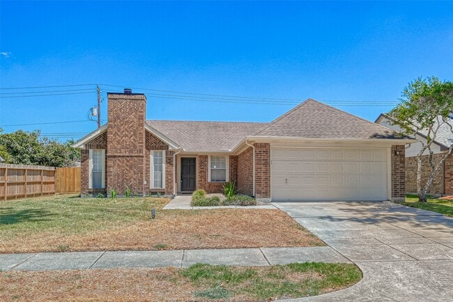 Photo - 16015 Surrey Woods Dr