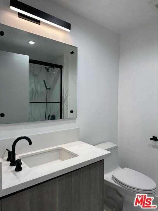 Building Photo - 9842 Vidor Dr Unit 102 Rental