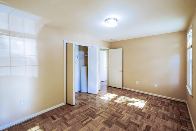 Photo - 647 Azalea Dr Unit 1
