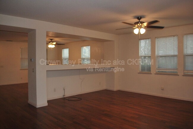 Photo - 297 Emory Oak Pl