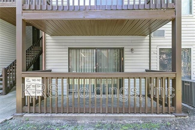 Photo - 126 Wells Ct