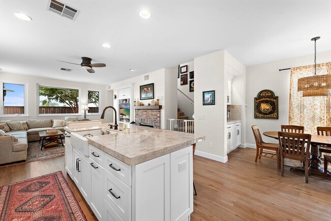 Photo - MOUNTAIN VIEWS | CUL-DE-SAC | LOFT | OTAY RANCH