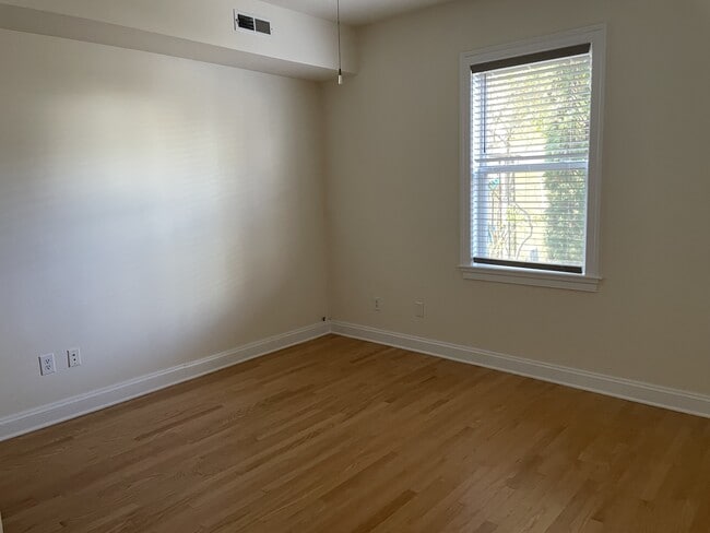 Photo - 814 Anderson St