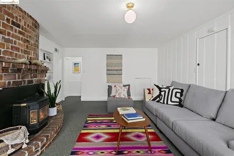 Photo - 4254 Gregory St
