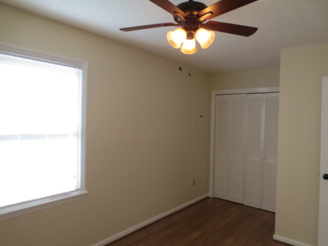 Photo - Kincaid Circle Apartments Unidad 8