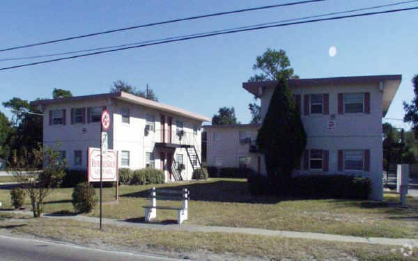 Photo - Peppertree Circle Apartments