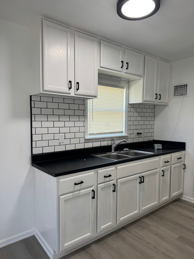 Photo - 1596 S Champion Ave