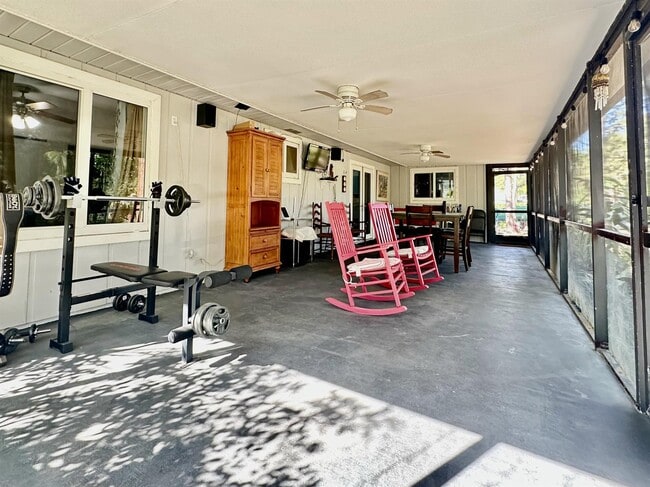 Photo - 13619 57th Pl N