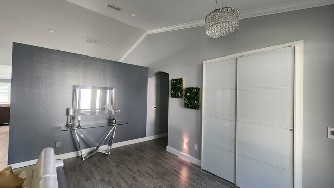 Photo - 2223 Barbara Dr