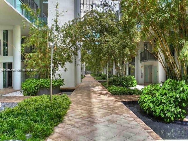 Photo - 6000 Collins Ave Unit 334