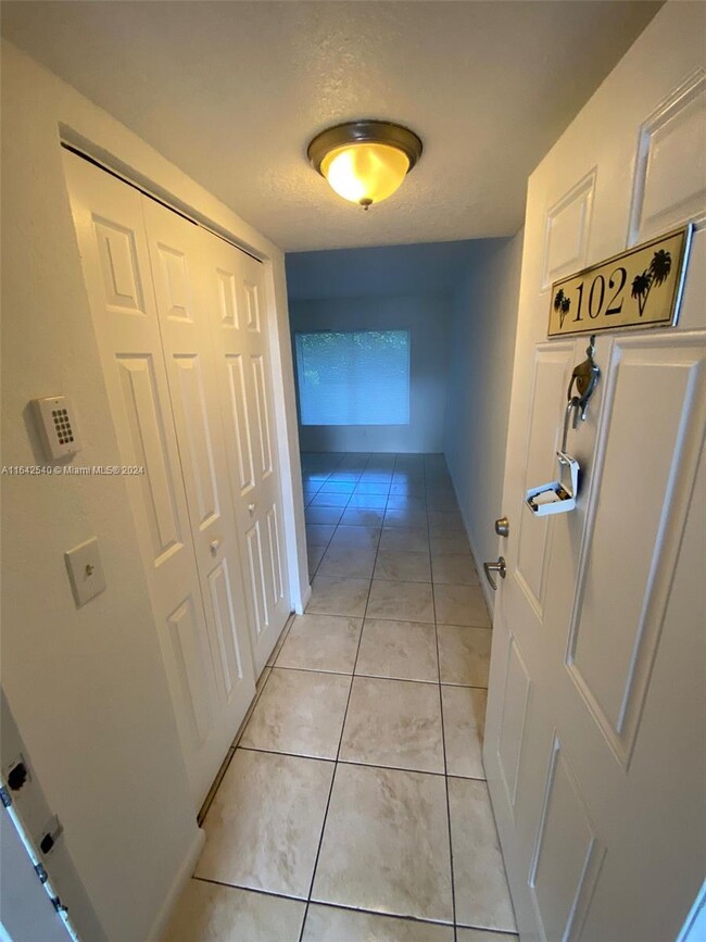 Photo - 815 Boynton Beach Blvd Apartment Unit 8-102