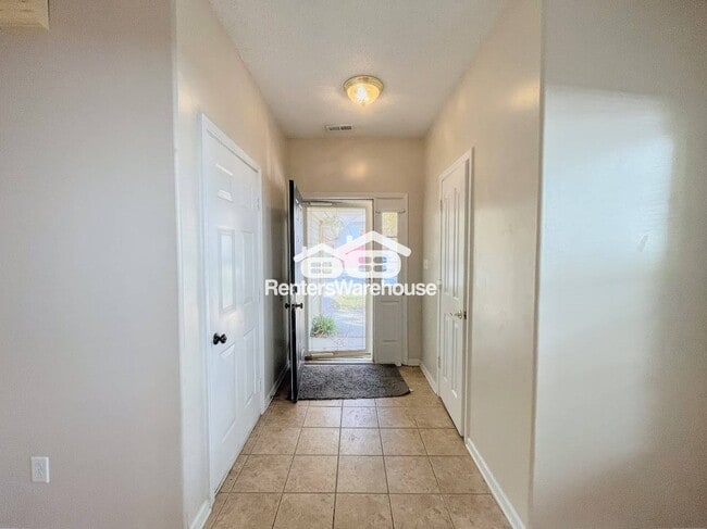 Photo - 805 Greystone Trce