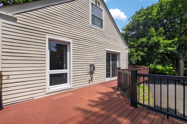 1164 E Schuylkill Rd