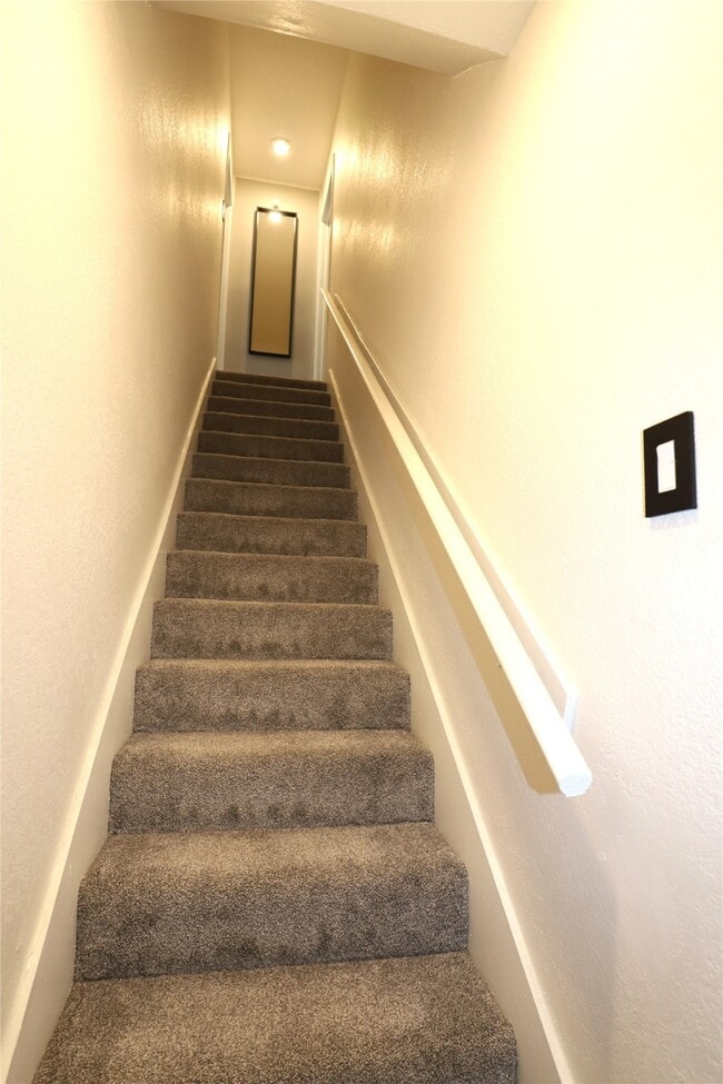 Building Photo - 2103 Place Rebecca Ln