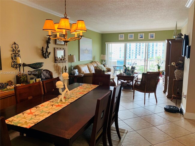 Building Photo - 1985 S Ocean Dr Unit 6K