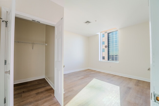 Photo - 333 State Street