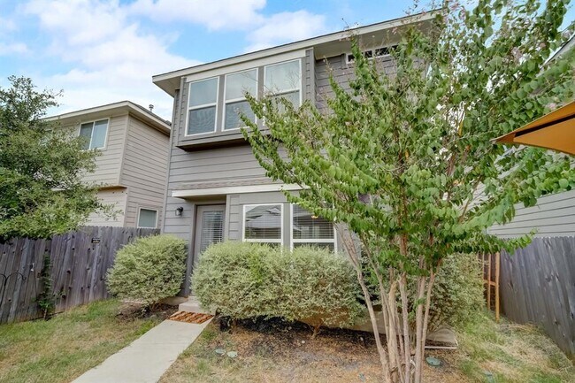 Photo - 18002 Malnati Dr