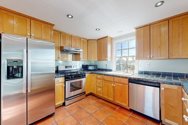 Photo - 1301 W Dakota Ave