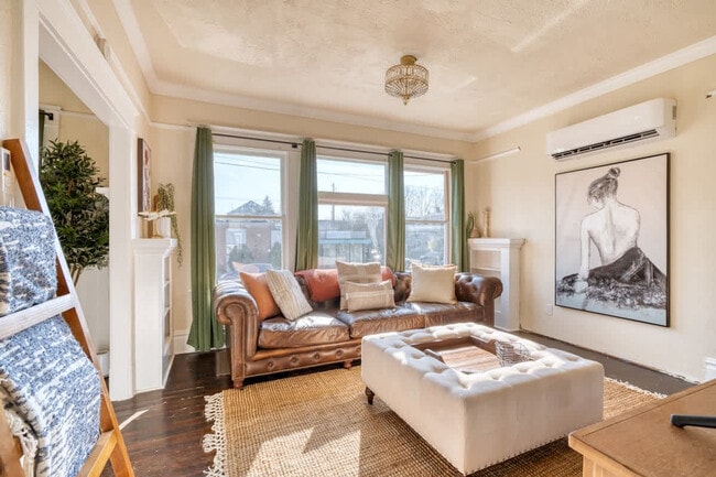 Building Photo - 502 NE 29th Ave Unit ID1309818P Rental