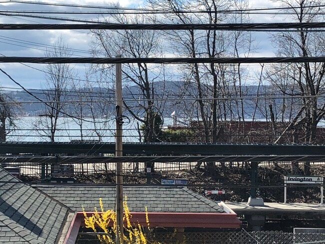 Hudson River view - 20 N Astor St Apartments Unit #1