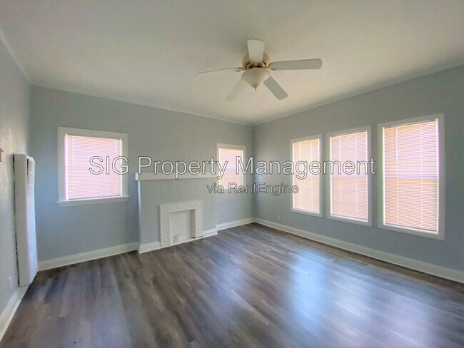 731 S Chevy Chase Dr