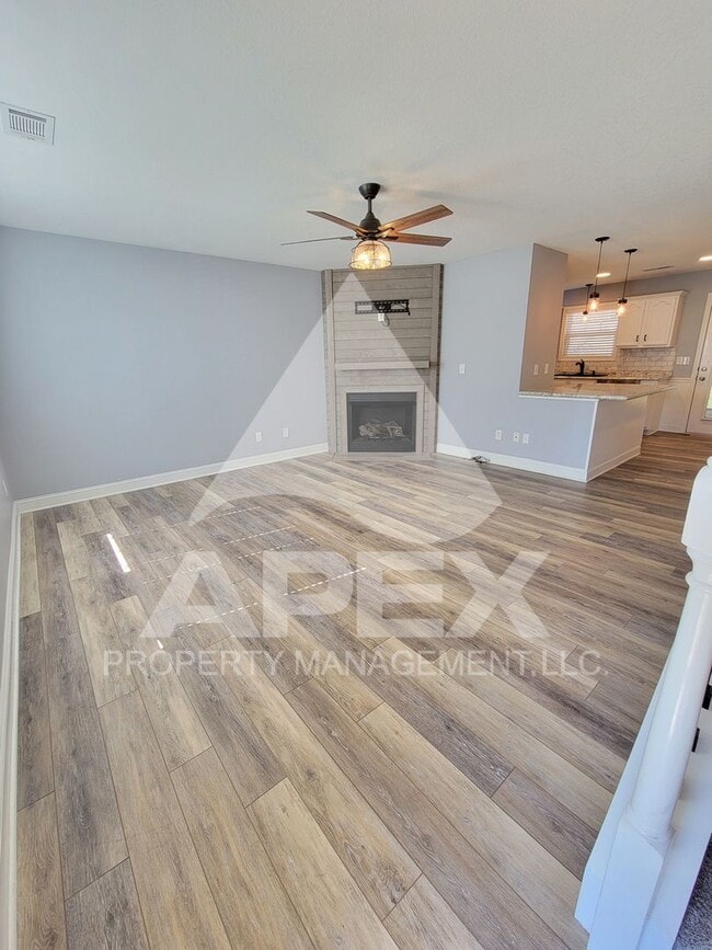 Photo - West Knoxville – Beautifully upgraded - 3 Bd/2.5 Single Family Home in Hampton Court Subdivision!!