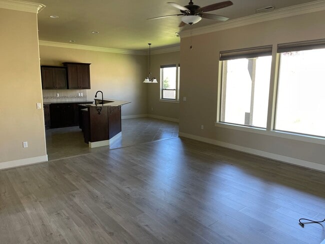 Photo - Beautiful House in Horn Rapids