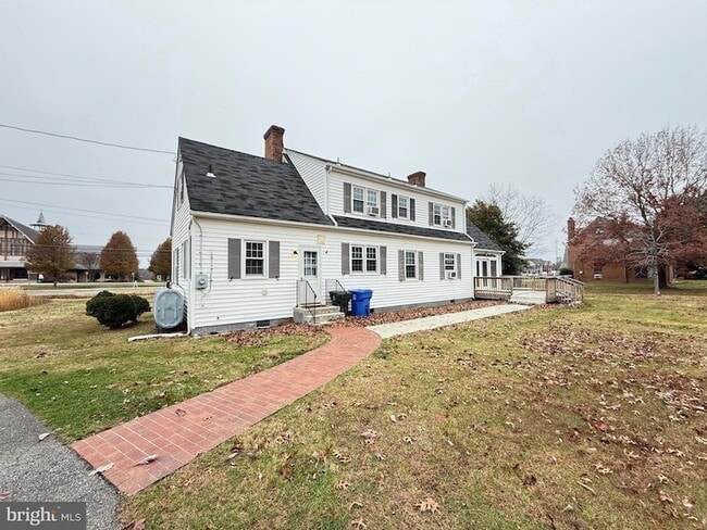 Photo - 118 St Marys Ave