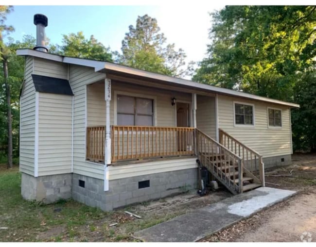 Building Photo - 2234 Moncrieff St Rental