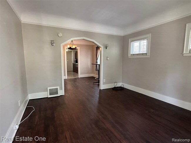 Photo - 264 E Woodland St