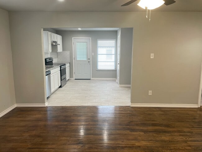 Photo - 613 S Andrews Ave