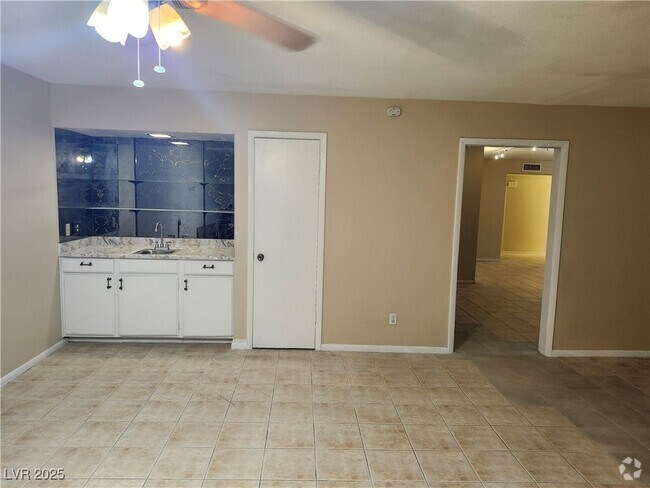 Building Photo - 2773 Heritage Ct Rental