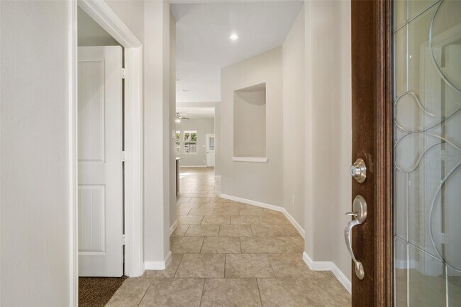 Photo - 2722 Kaman Ln