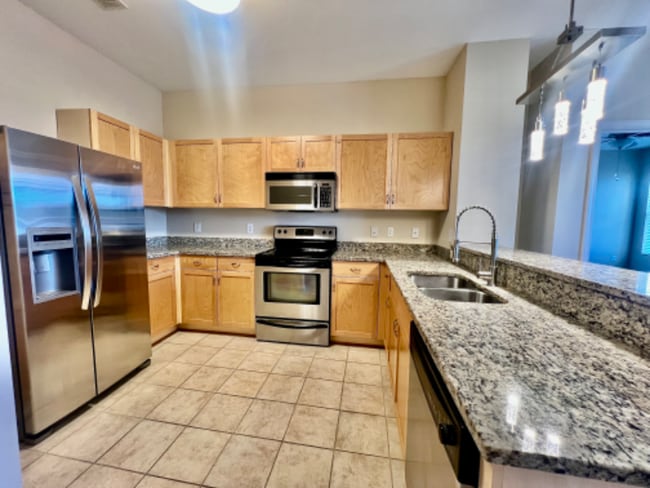 Photo - 870 Mayson Turner Rd NW Unidad 1421