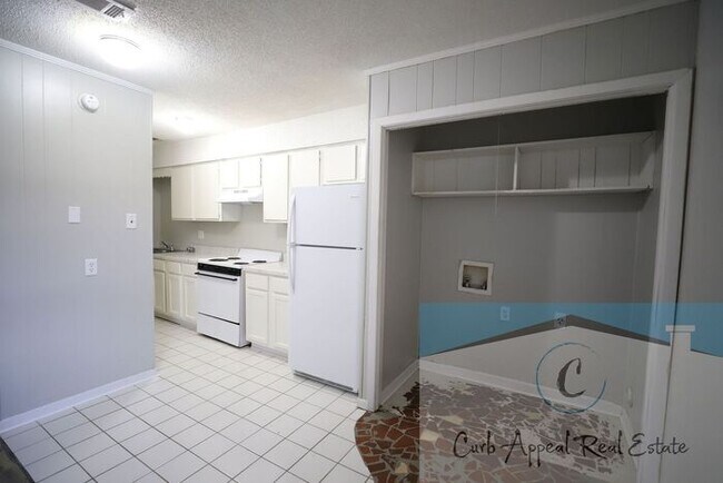 Photo - 1-bed, 1-bath apt - HUD accepted