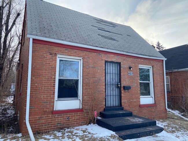 Building Photo - 3 Bedroom 2 Bath Home in Gary