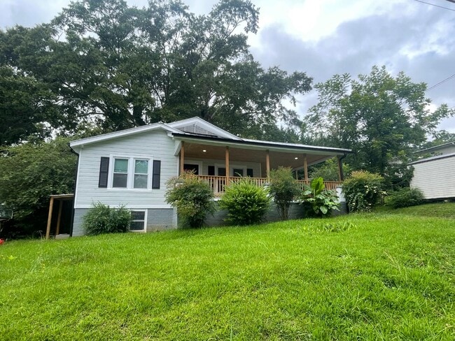 Photo - 246 S Hill St