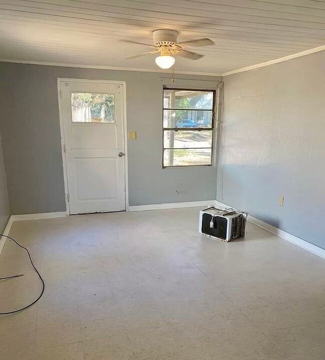 Photo - 1210 Gillespie Ave Unit A