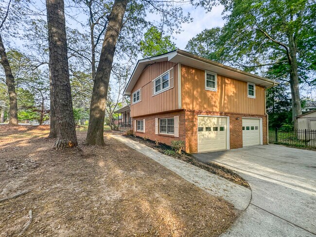 Photo - 829 North Ave