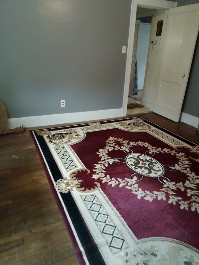 1 bedroom 180sf - 64 Jenness St Unit 64 Jenness
